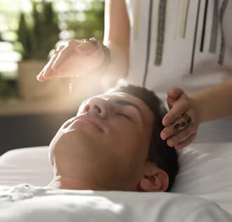 Reiki ošetření vleže